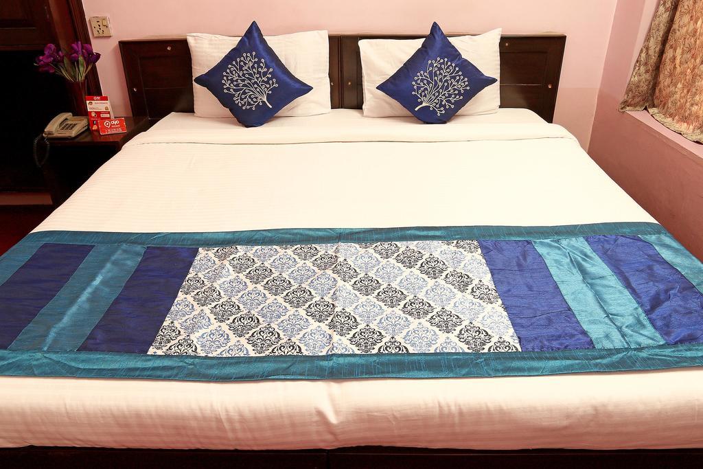 Oyo 2967 Bella Vista Hotel Kolkata Bagian luar foto