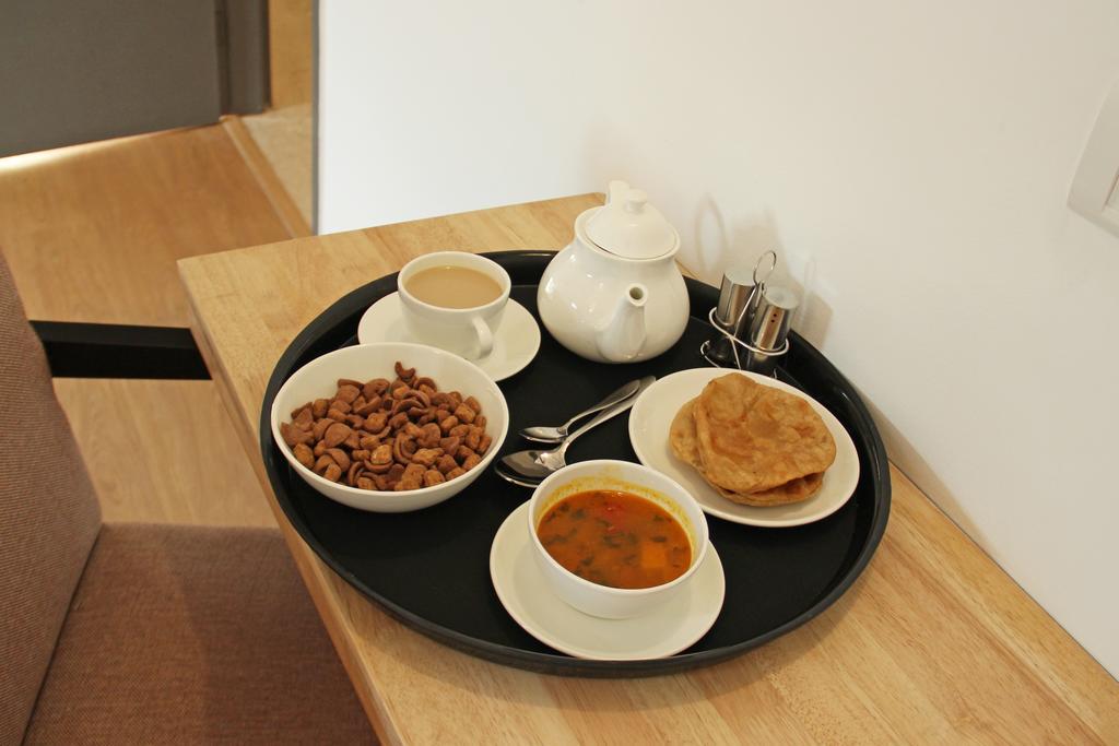 Oyo 2967 Bella Vista Hotel Kolkata Bagian luar foto